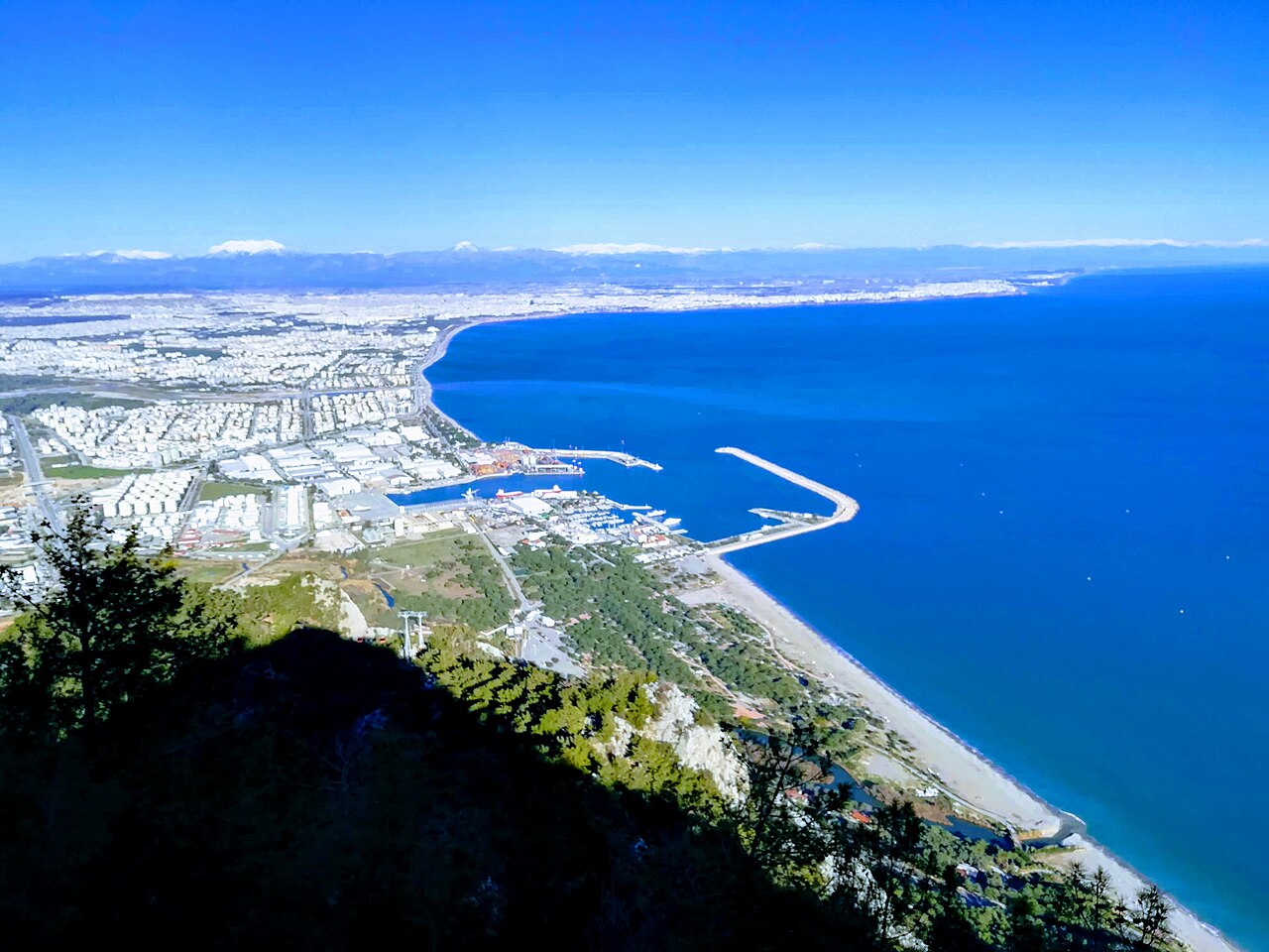 Panoramablick vom Tünektepe auf Antalya und das Mittelmeer